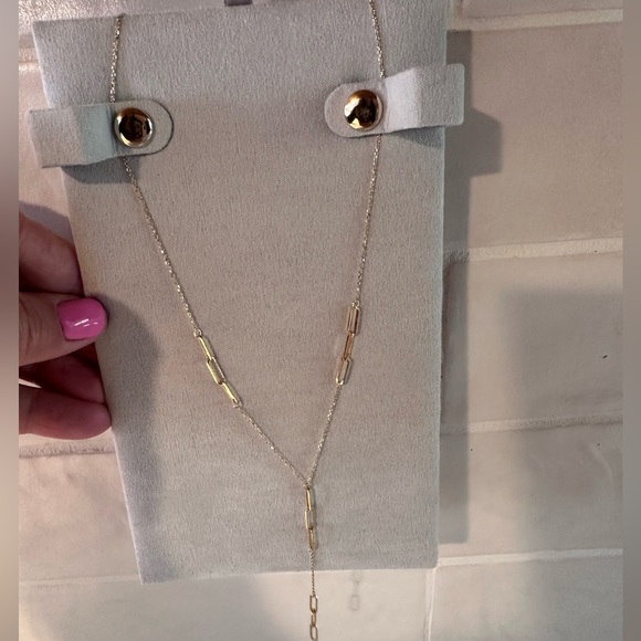 Babygold solid 14k lariat necklace.